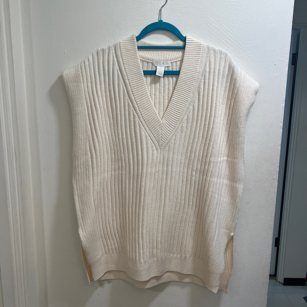 SWEATER VEST